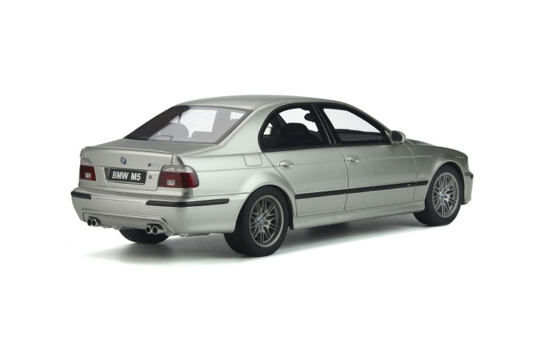 BMW E39 M5 Titanium Silver 2002