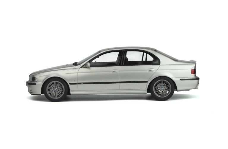 BMW E39 M5 Titanium Silver 2002