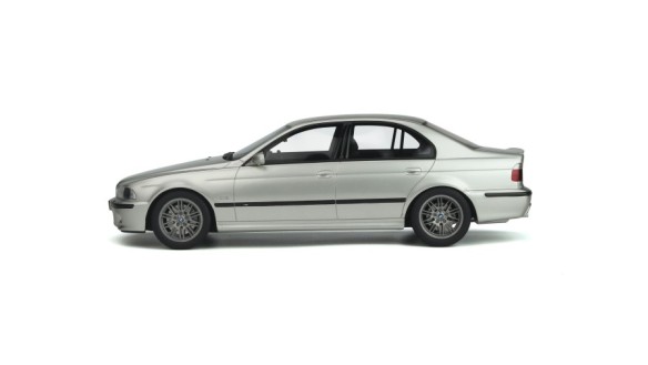 BMW E39 M5 Titanium Silver 2002