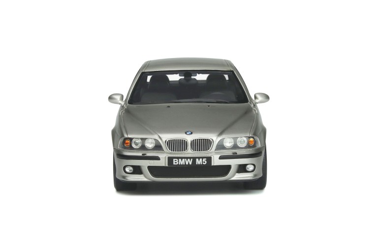BMW E39 M5 Titanium Silver 2002