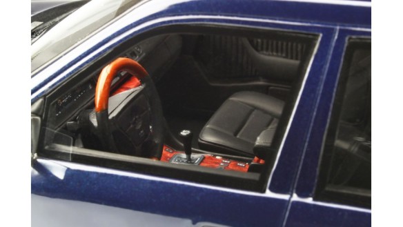 Mercedes-Benz E36 (S124) Ph.3 AMG Azurite Blue 1995