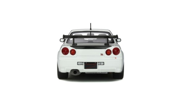 Nissan Skyline GT-R Mines White Pearl 2011
