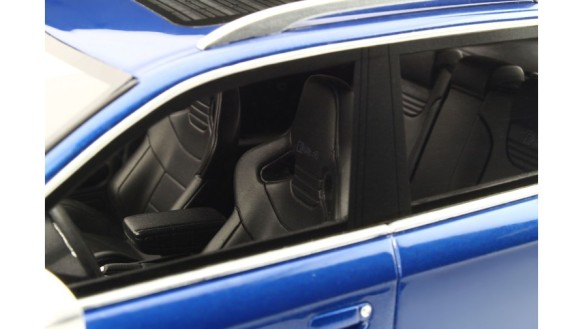 Audi RS 4 (B7) Sepang Blue 2005