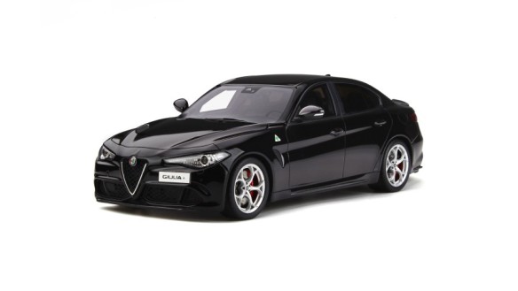 Alfa Romeo Giulia Quadrifoglio Nero Vulcano 2016