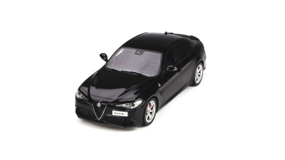 Alfa Romeo Giulia Quadrifoglio Nero Vulcano 2016