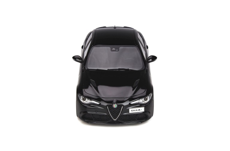 Alfa Romeo Giulia Quadrifoglio Nero Vulcano 2016