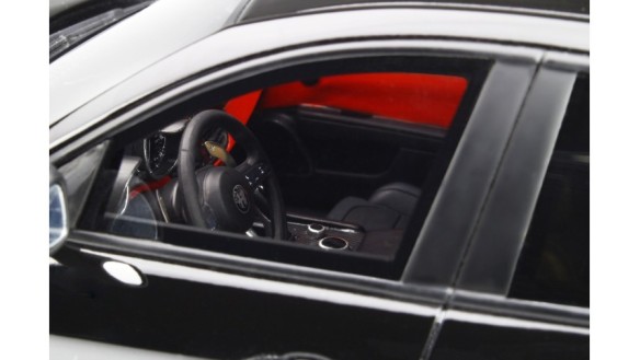 Alfa Romeo Giulia Quadrifoglio Nero Vulcano 2016