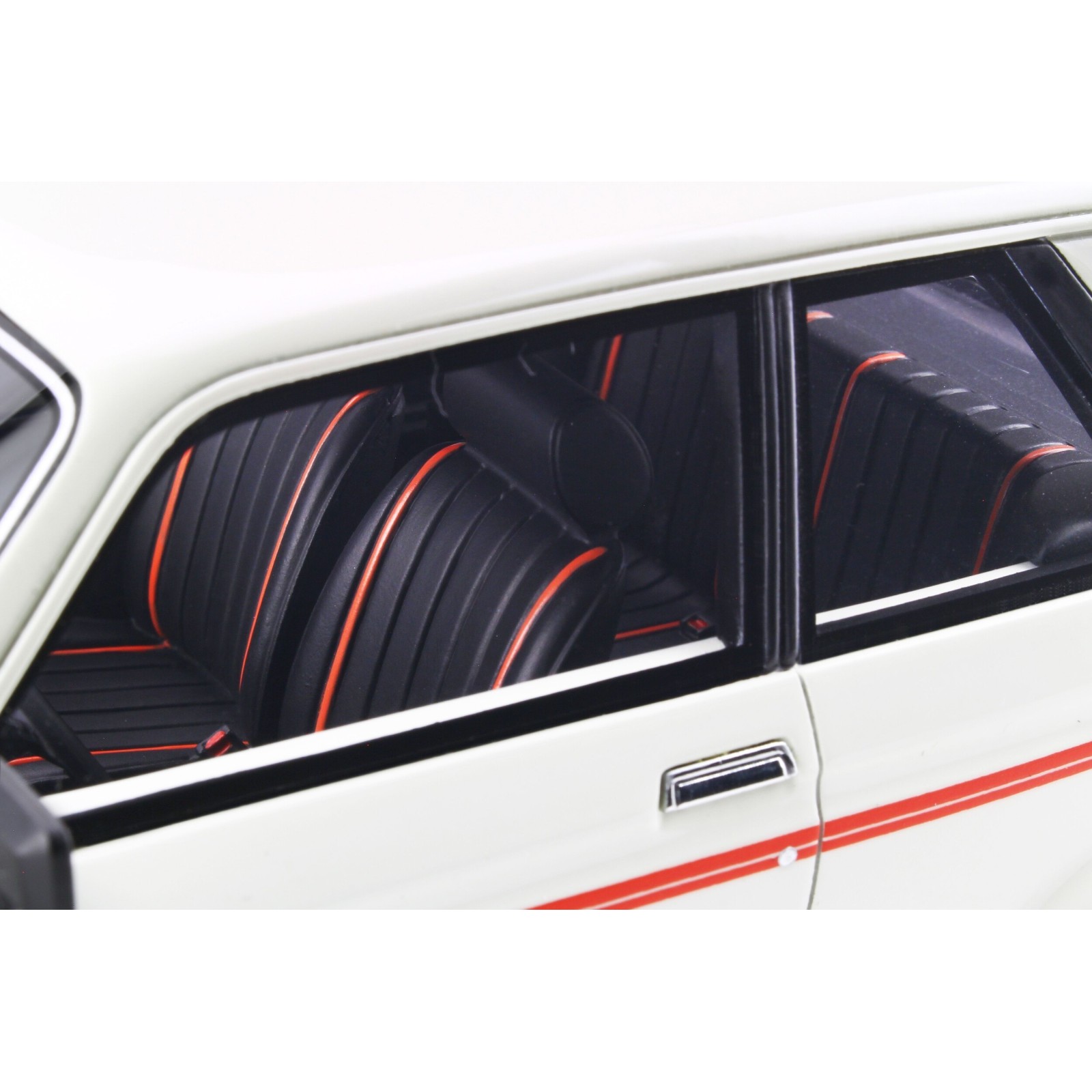 Peugeot 104 ZS Blanc Alaska 1984