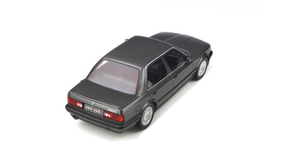 BMW E30 325i Sedan Dolphine Grey 1988