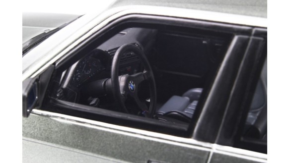 BMW E30 325i Sedan Dolphine Grey 1988