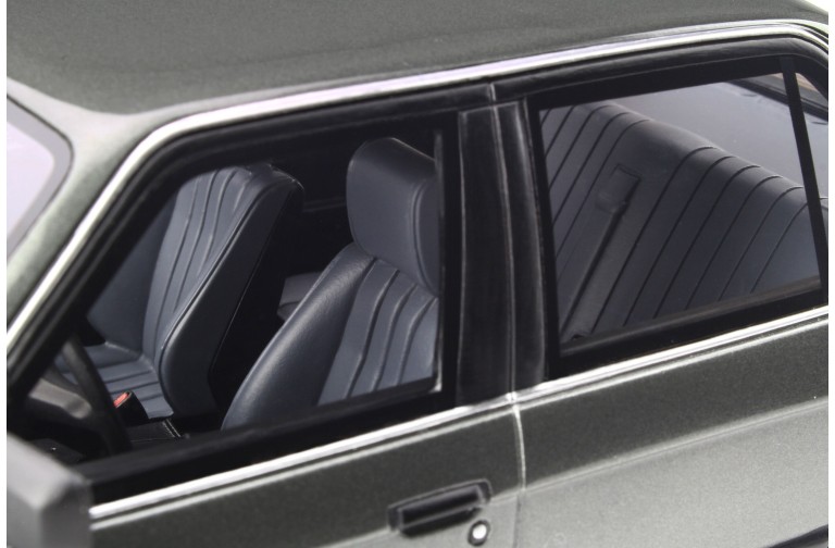 BMW E30 325i Sedan Dolphine Grey 1988