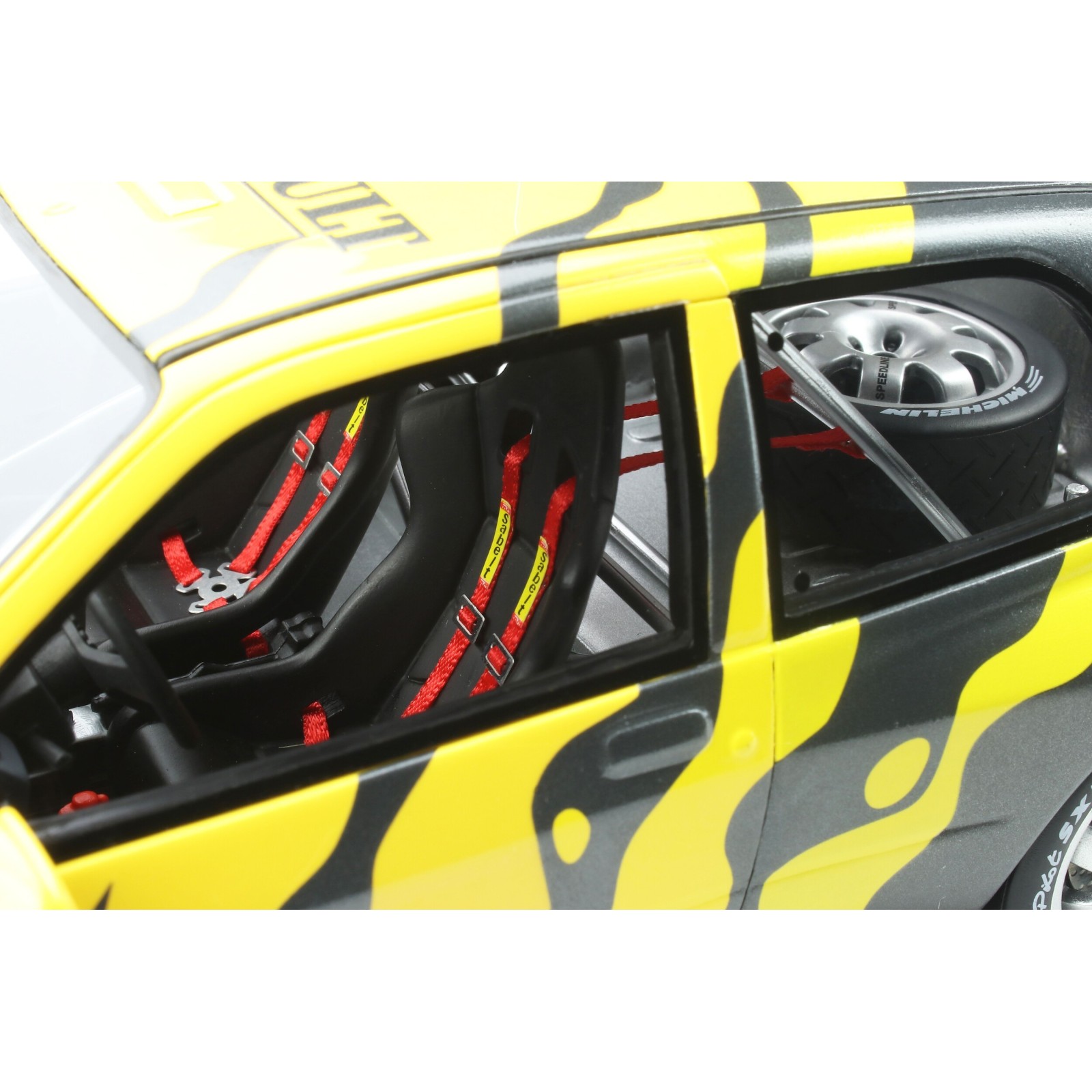 Renault Clio Maxi Présentaion Zebra Black & Yellow 1995