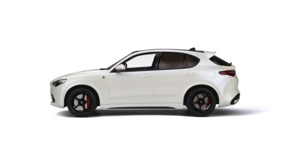 Alfa Romeo Stelvio Quadrifoglio Alfa White 2017