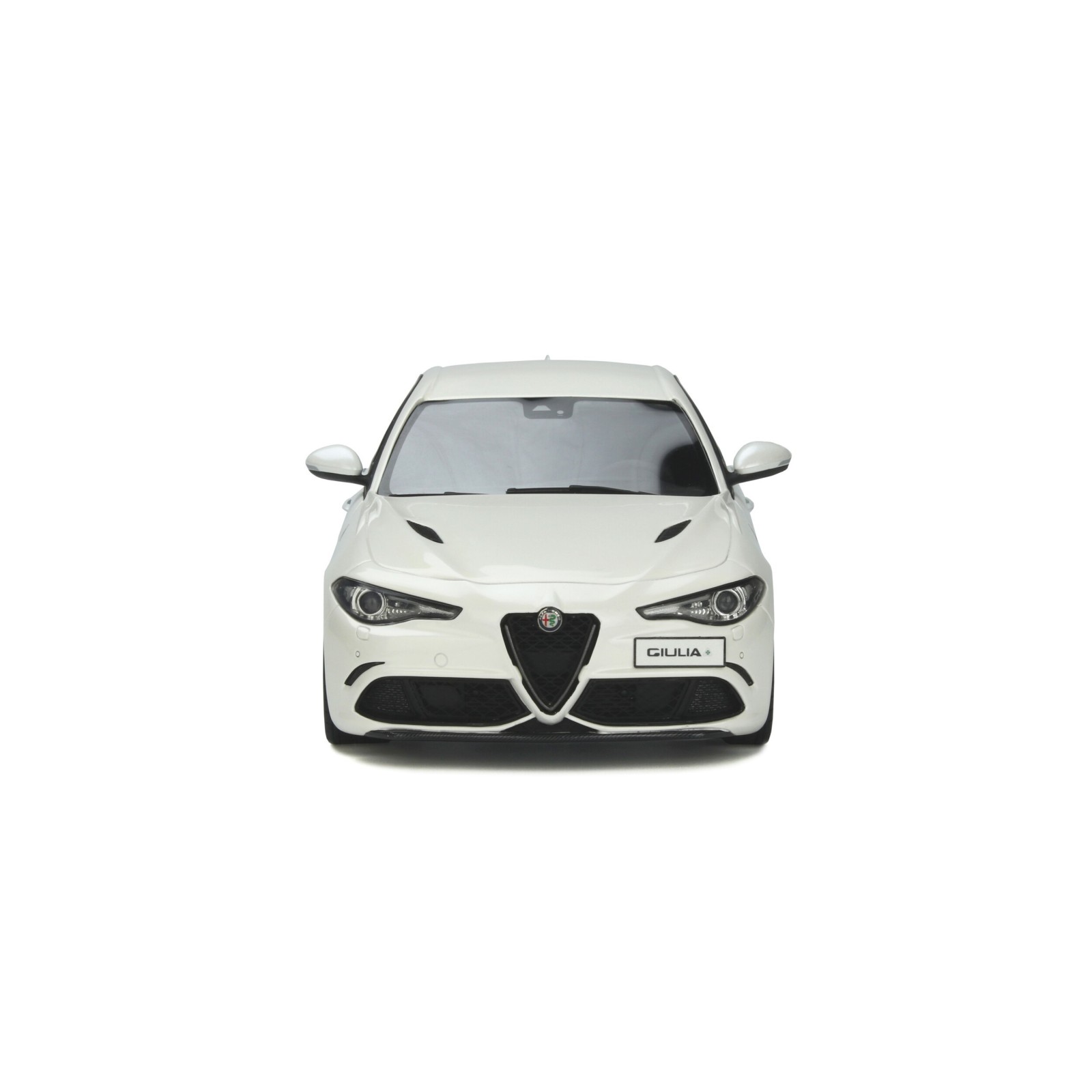 Alfa Romeo Giulia Quadrifoglio White trofeo 2019