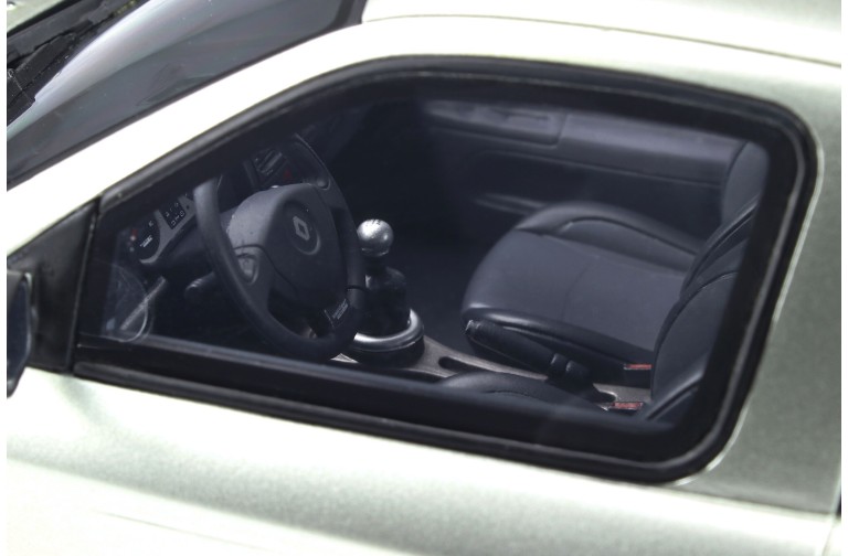 Renault Clio Ph.2 V6 Gris Titanium 2003