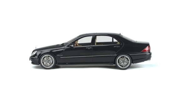 Mercedes-Benz S-Class (W220) S65 AMG Obsidian Black Metallic 2004