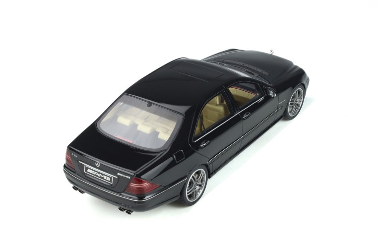 Mercedes-Benz S-Class (W220) S65 AMG Obsidian Black Metallic 2004