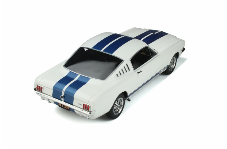 Shelby GT350 Wimbledon White and Blue stripes 1965