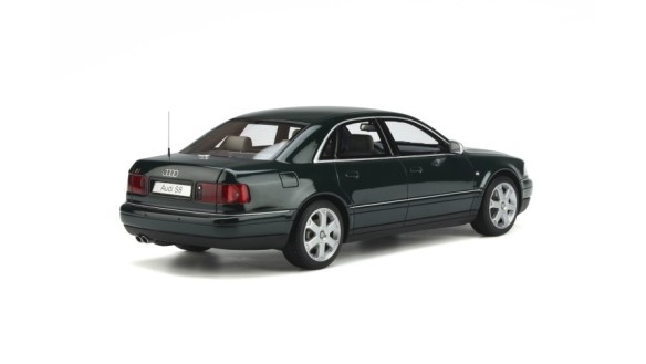 Audi S8 (D2) 4.2 V8 Racing Green Pearl 2001
