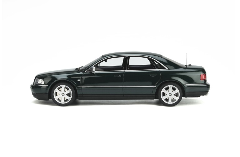 Audi S8 (D2) 4.2 V8 Racing Green Pearl 2001