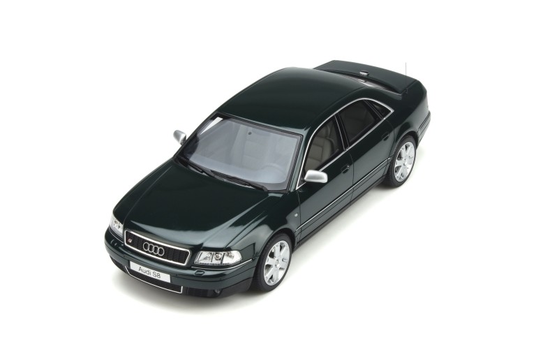 Audi S8 (D2) 4.2 V8 Racing Green Pearl 2001