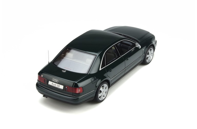 Audi S8 (D2) 4.2 V8 Racing Green Pearl 2001