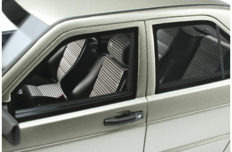 Mercedes-Benz W201 190E 2.5 16S Smoke Silver Metallic 1988