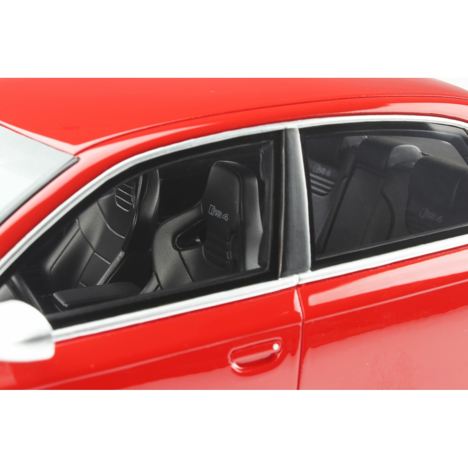 Audi RS 4 (B7) 4.2 FSI Misano Red 2005