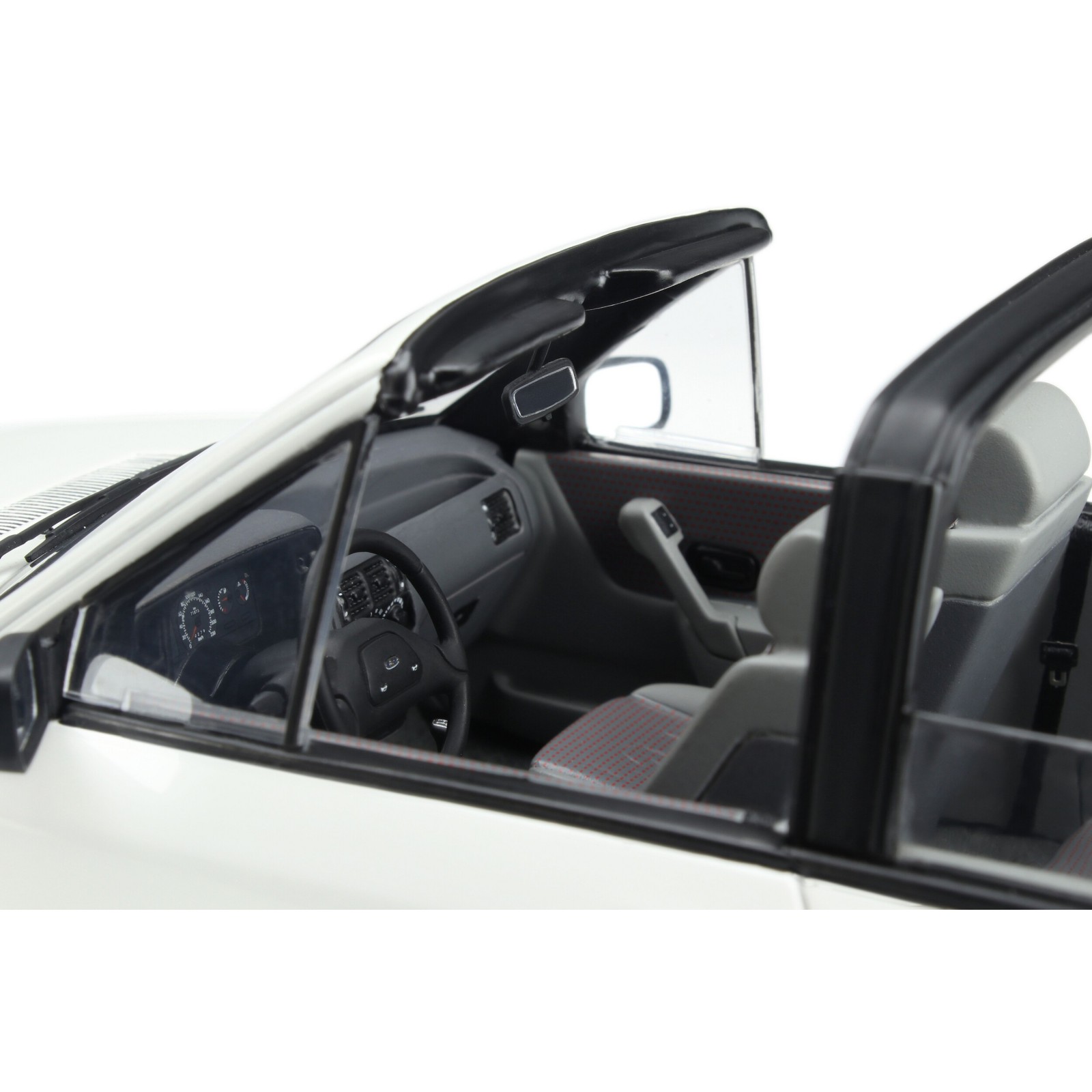 Ford Escort Mk4 XR3i Cabriolet Diamond White 1986