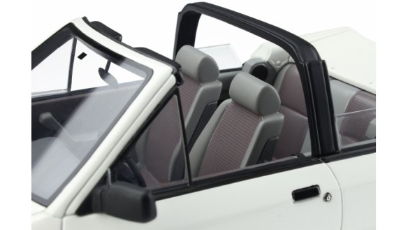 Ford Escort Mk4 XR3i Cabriolet Diamond White 1986