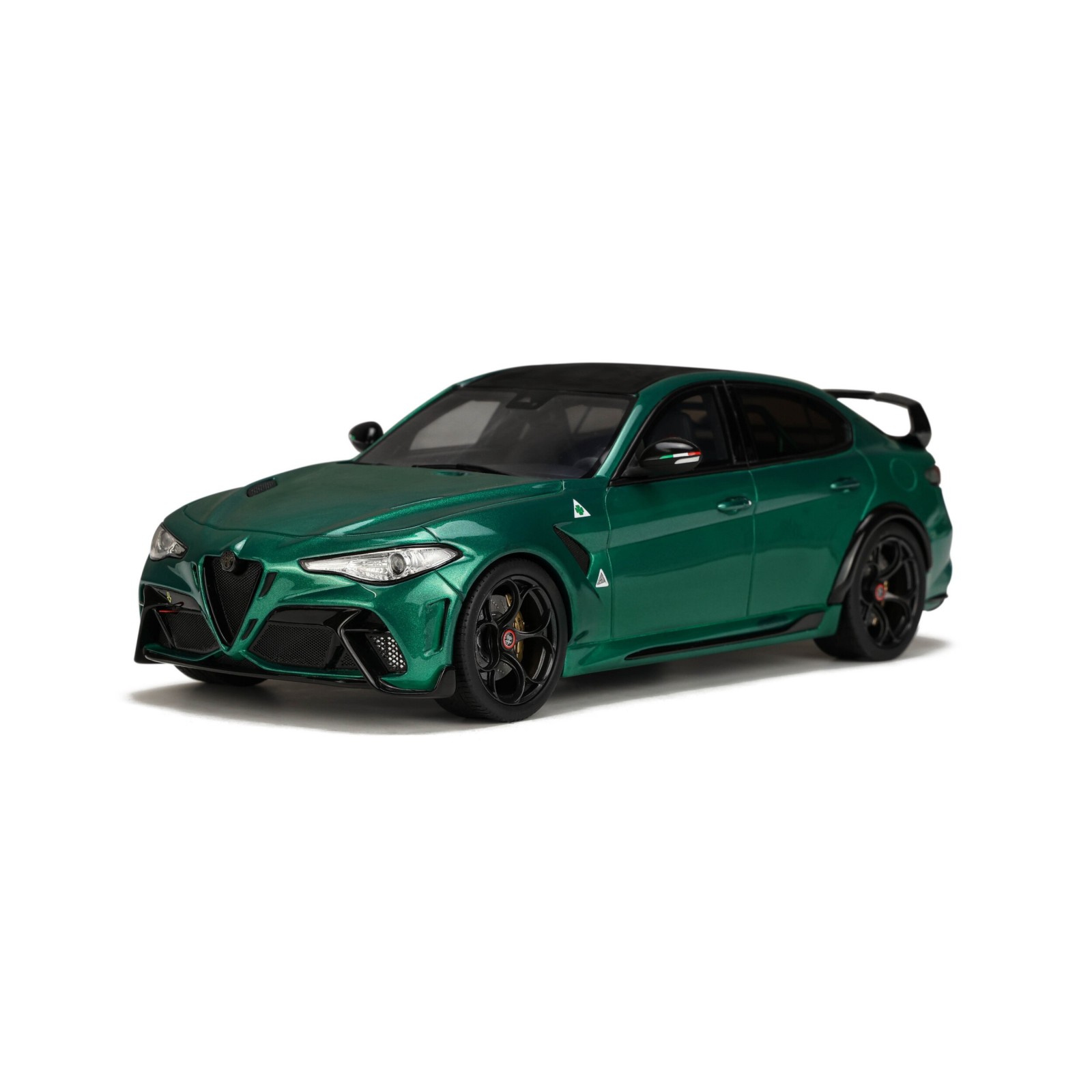 Alfa Romeo Giulia GTAm Montreal Green 2020