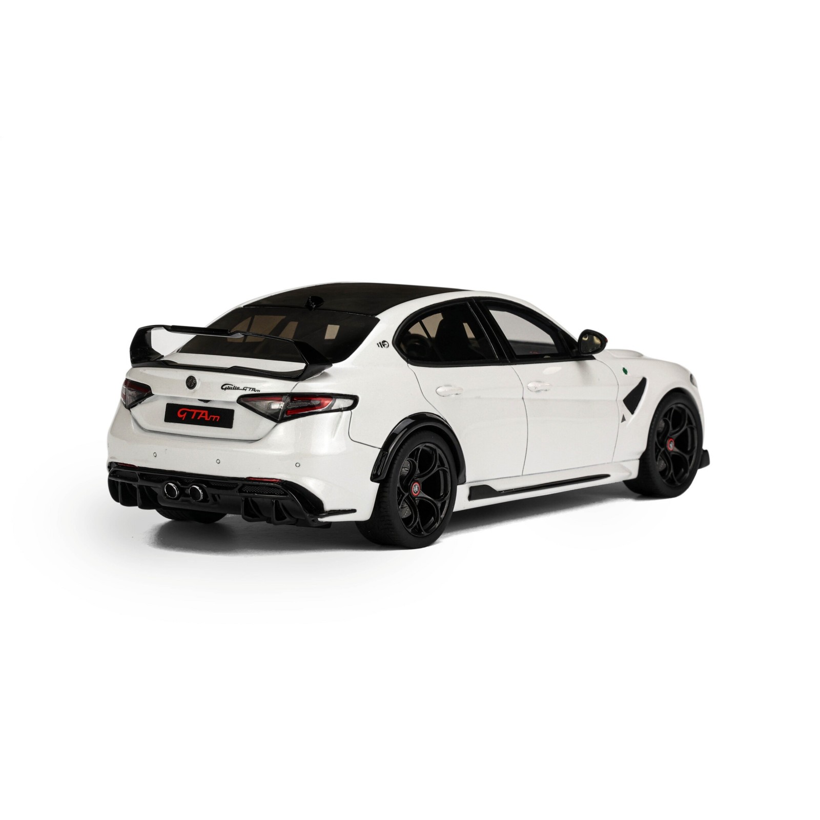 Alfa Romeo Giulia GTAm Trofeo White 2020