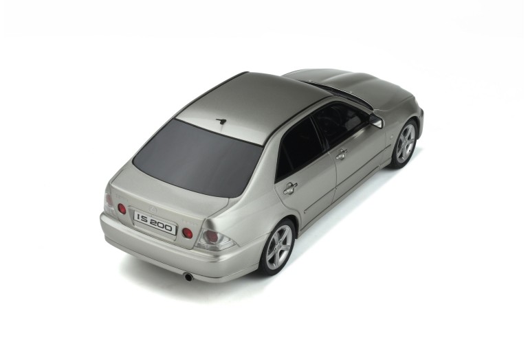 Lexus IS200 Millennium Silver Metallic 1998
