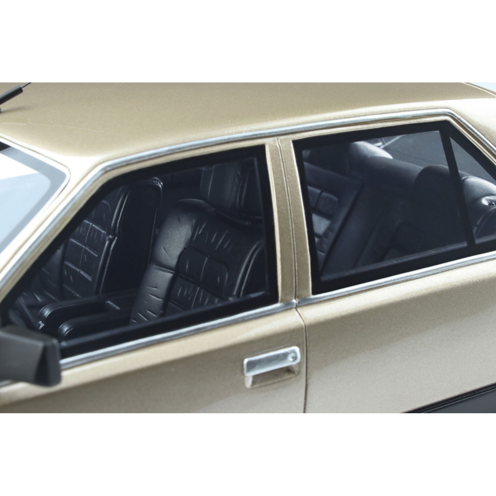 Renault 25 Phase 1 V6 Injection Beige Aurore 1984