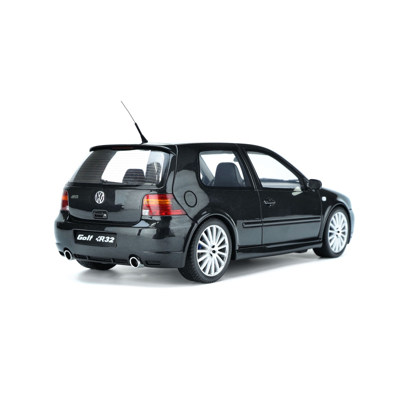 Volkswagen Golf IV R32 Black Magic Nacre Z4 2003