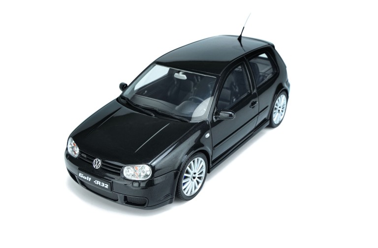 Volkswagen Golf IV R32 Black Magic Nacre Z4 2003