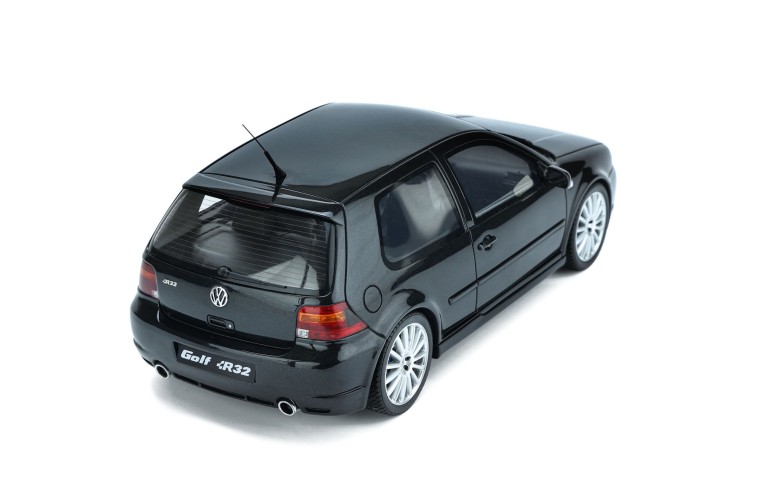 Volkswagen Golf IV R32 Black Magic Nacre Z4 2003