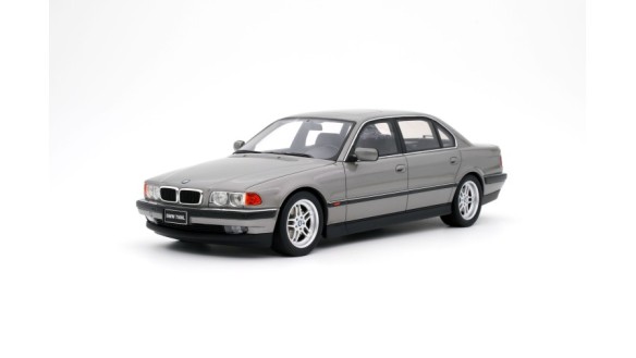 BMW E38 750 IL Aspen Silver Metallic 339 1995