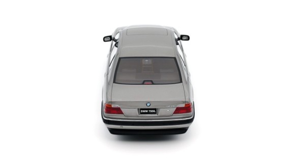 BMW E38 750 IL Aspen Silver Metallic 339 1995