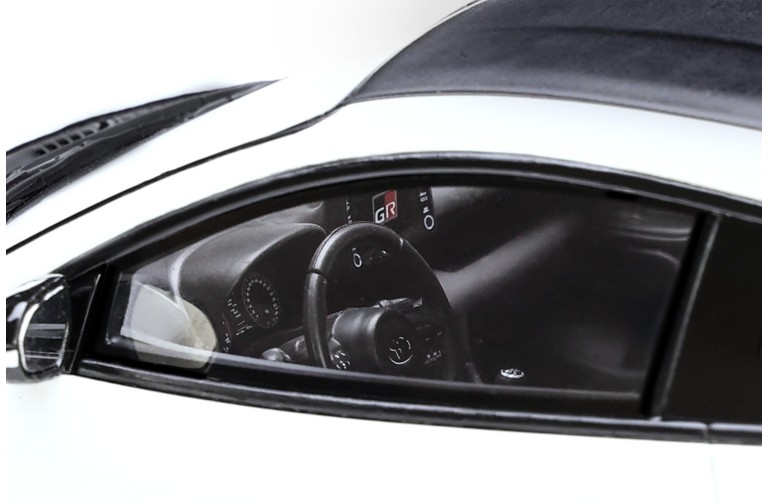 Toyota Yaris GR Platinum White Pearl 089 2021