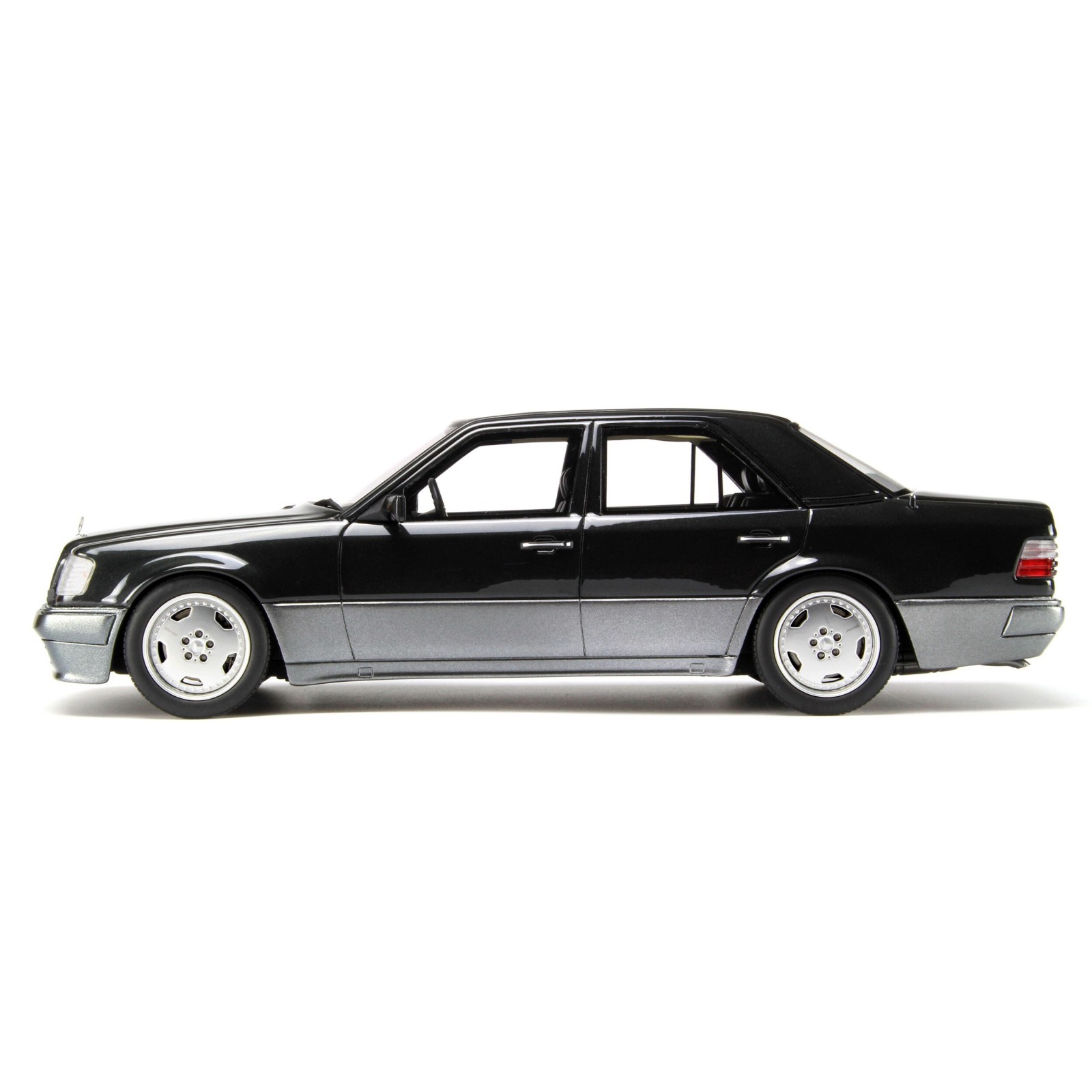 Mercedes-Benz E-Class (W124) E60 AMG noir baltic (040) / gris onyx (7209) 1994