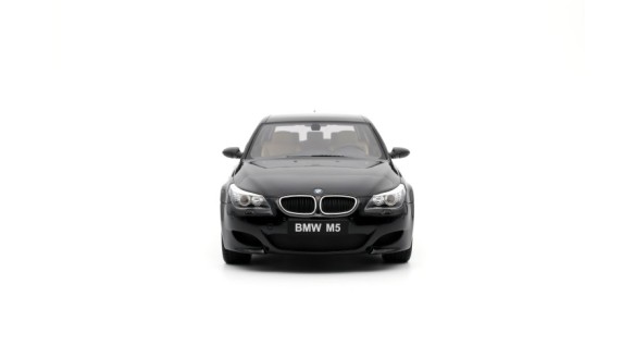 BMW E61 M5 Black Saphire Metallic 475 2004