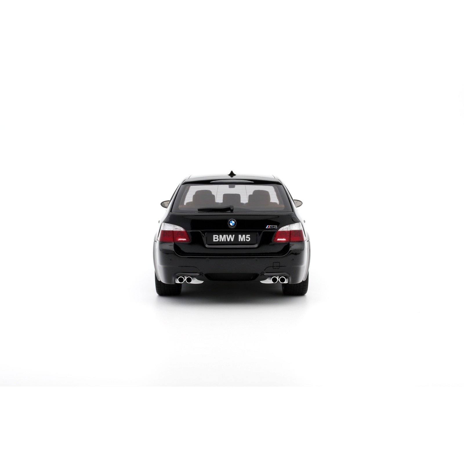 BMW E61 M5 Black Saphire Metallic 475 2004