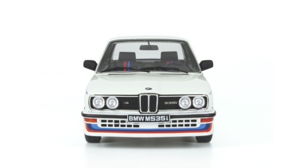 BMW E12 M535I Alpine White 1980
