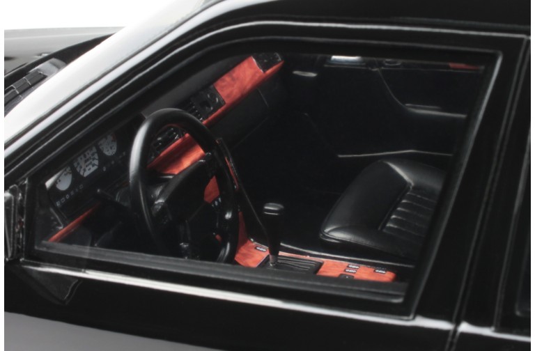 Mercedes-Benz S124 300TE AMG Black 040 1988