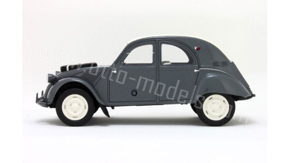 Citroën 2CV Sahara Gris Clair AC132 1961