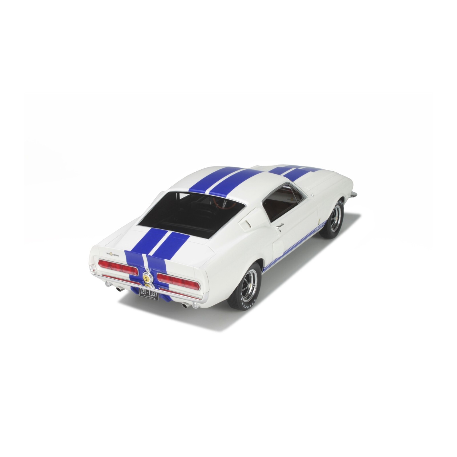 Shelby GT500 Wimbledon White and Blue stripes 1967