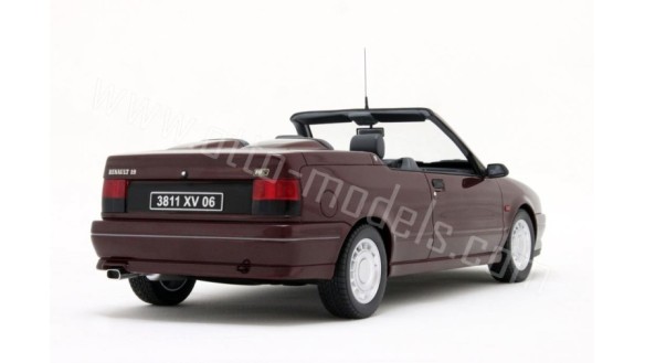Renault 19 16S Cabriolet Rouge Persan 1991