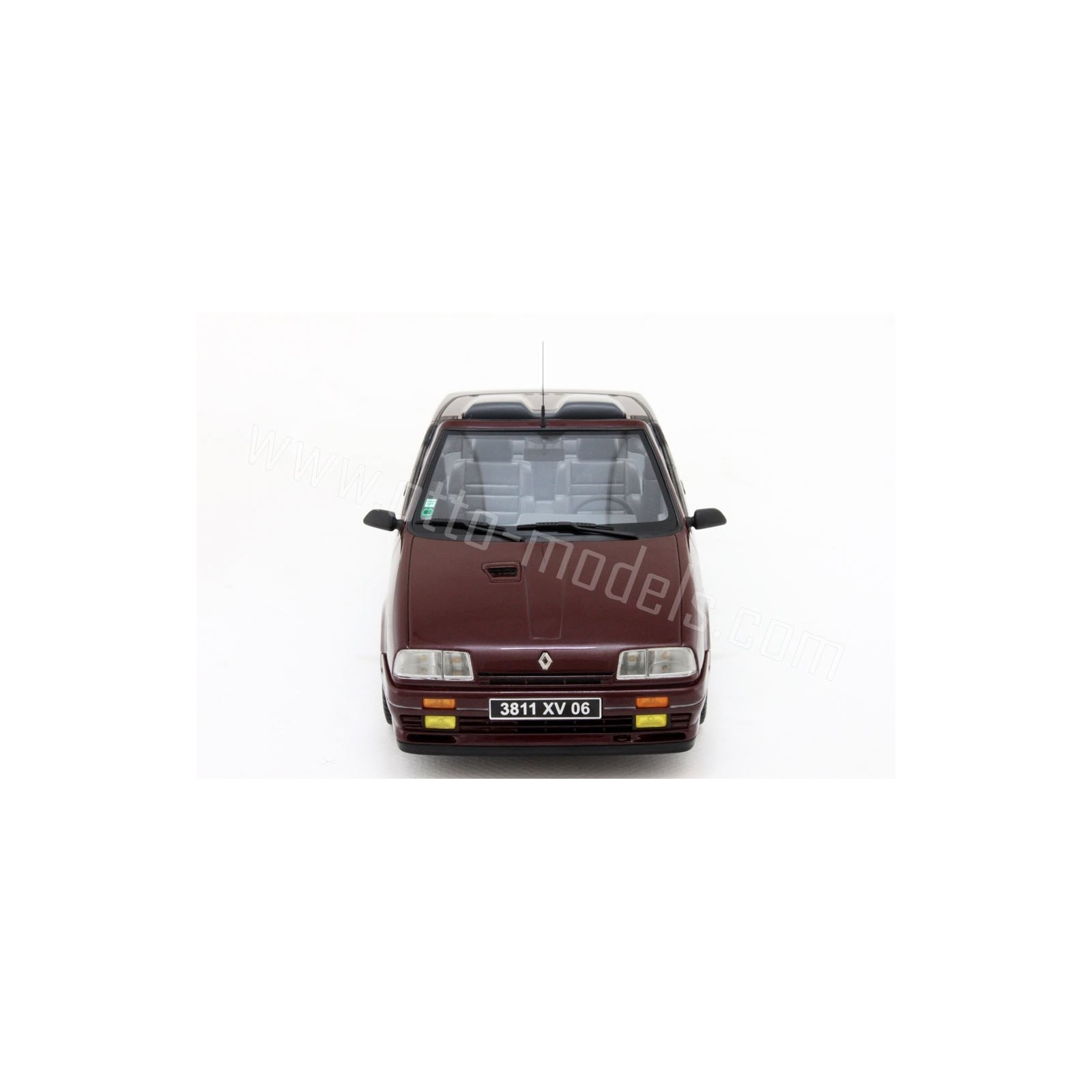 Renault 19 16S Cabriolet Rouge Persan 1991