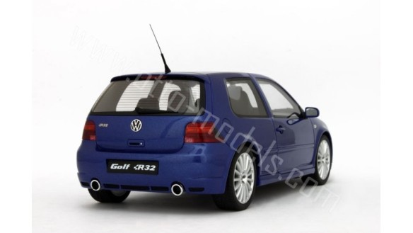 Volkswagen Golf 4 R32 Deep Blue Pearl 2002